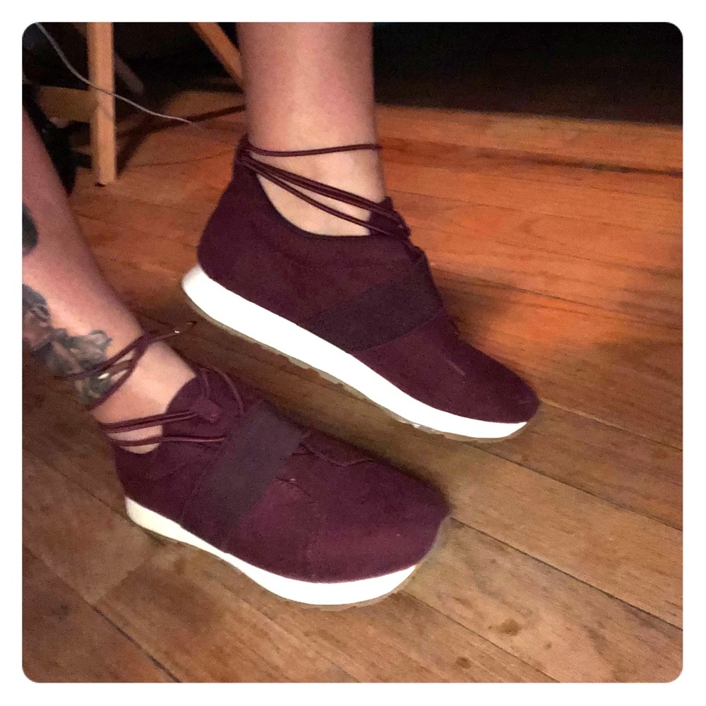 Shoe dazzle casual shoes